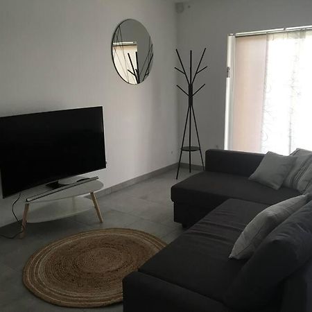 Gite Lumineux Et Confortable Dans Un Mas Provencal Courthezon Exterior photo